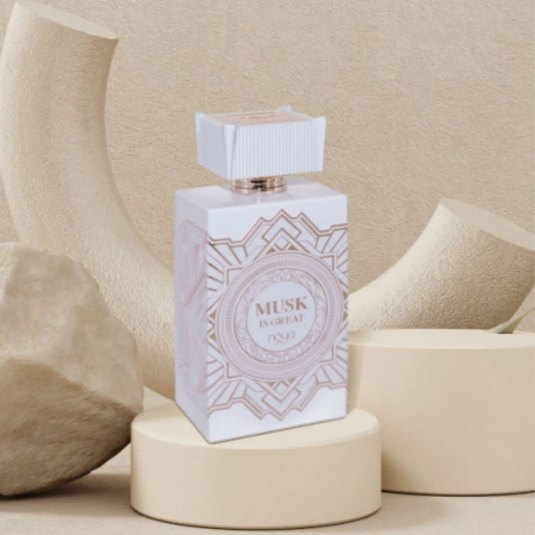 Neutral fragrance with floral and musk notes